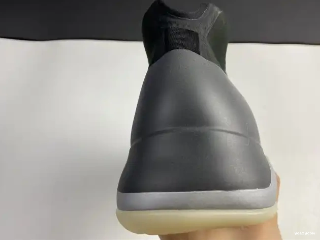 Quantum Barium Yeezy Adidas H68771 0522
